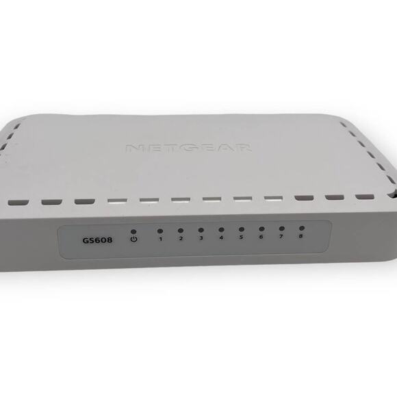NETGEAR GS608 v4 8-Port Gigabit Ethernet Switch Unmanaged Network Hub + Power - Picture 4 of 6